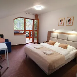 Raj Pod Sosnami Apartament